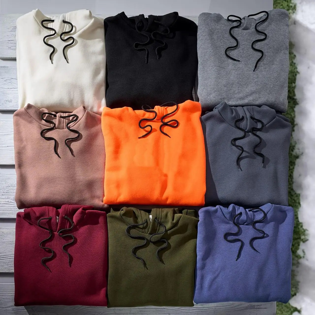 Худі різних кольорів